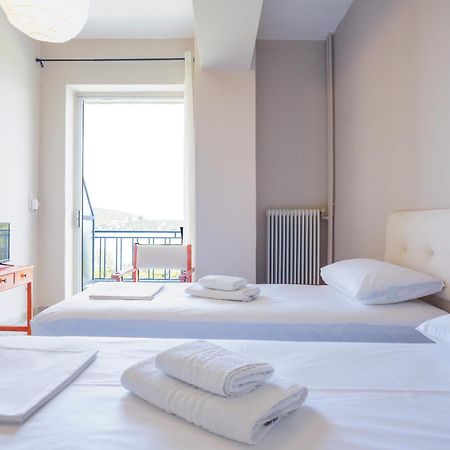 Hotel Korfos - Ξενοδοχείο Κόρφος Renovated Bagian luar foto
