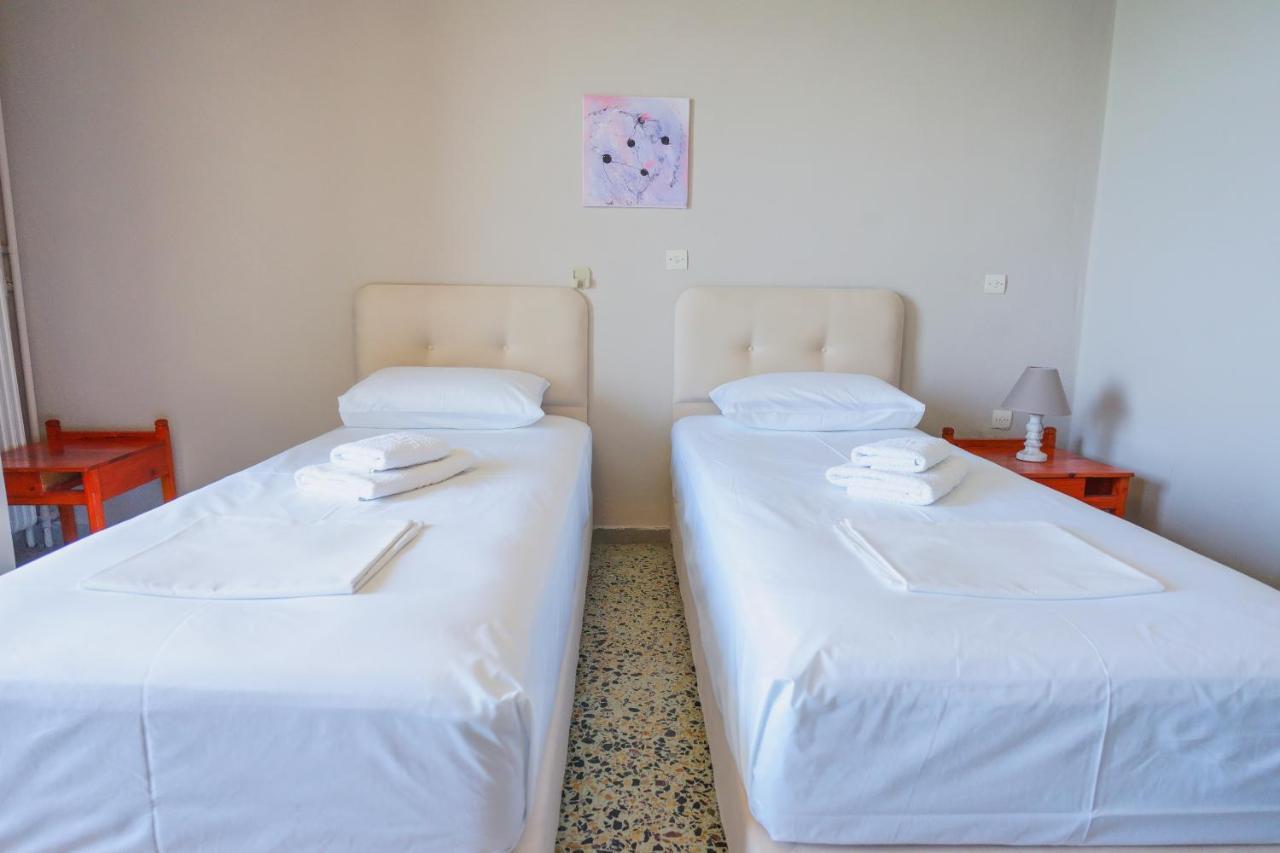 Hotel Korfos - Ξενοδοχείο Κόρφος Renovated Bagian luar foto
