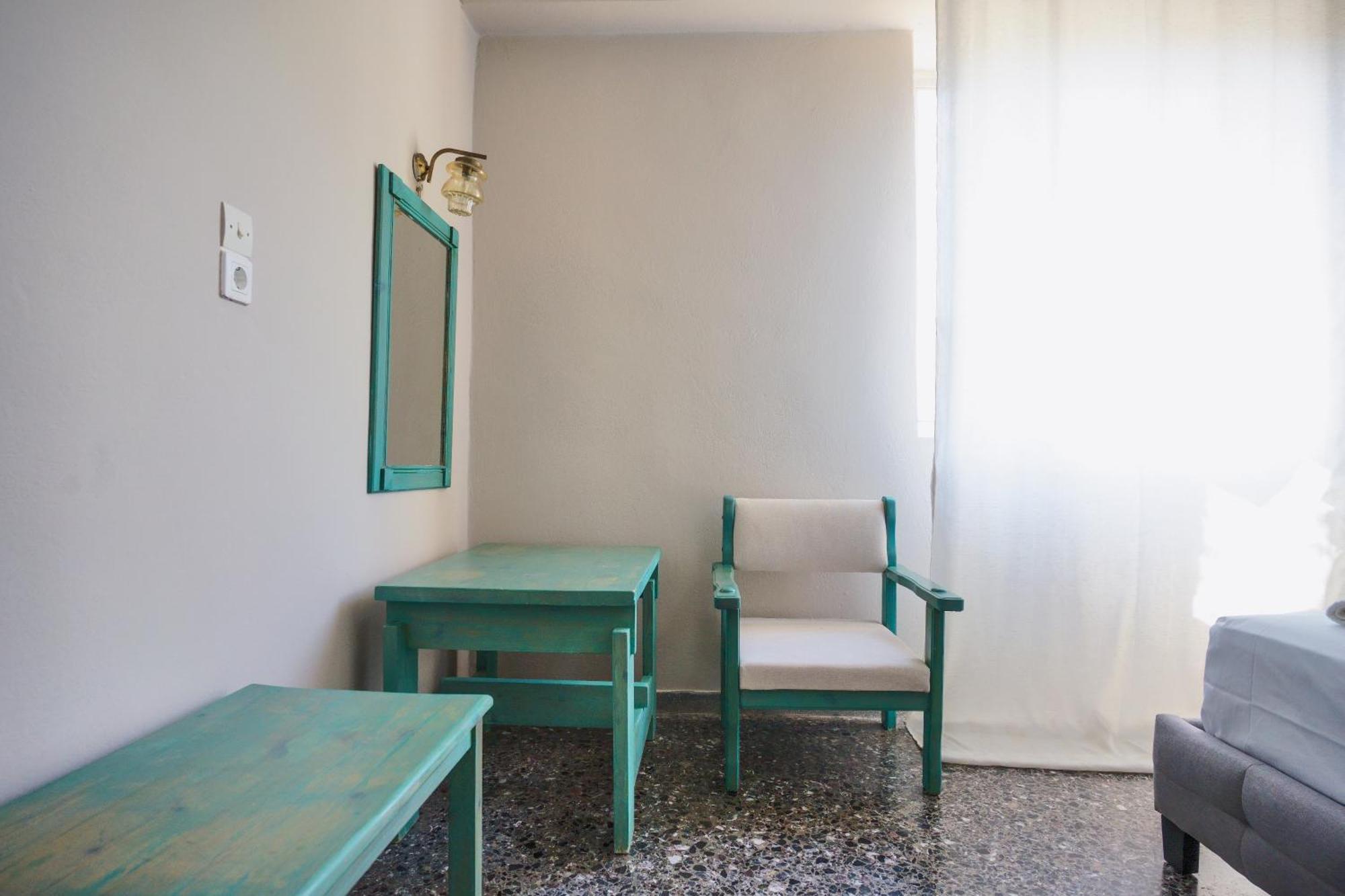 Hotel Korfos - Ξενοδοχείο Κόρφος Renovated Bagian luar foto