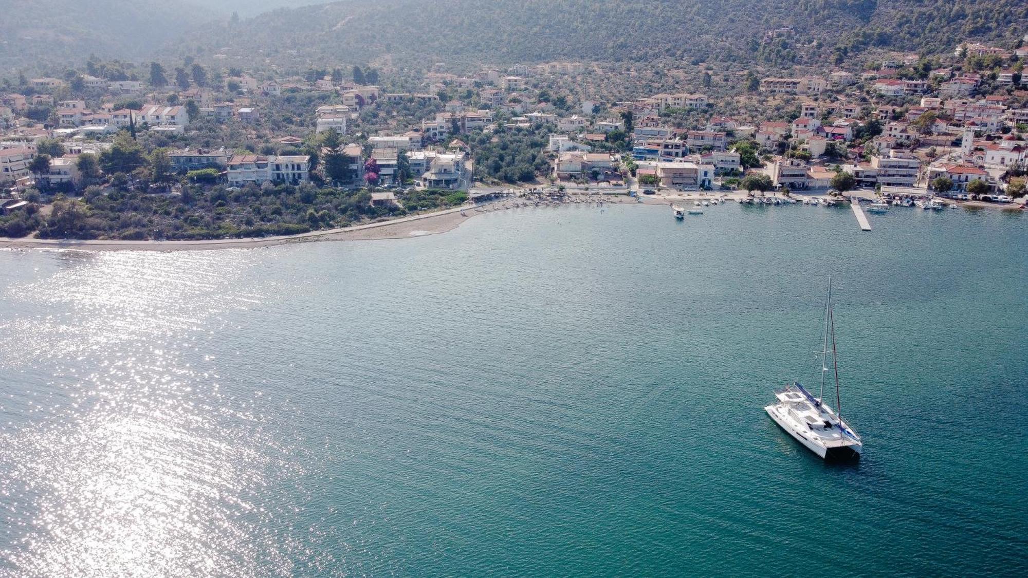 Hotel Korfos - Ξενοδοχείο Κόρφος Renovated Bagian luar foto