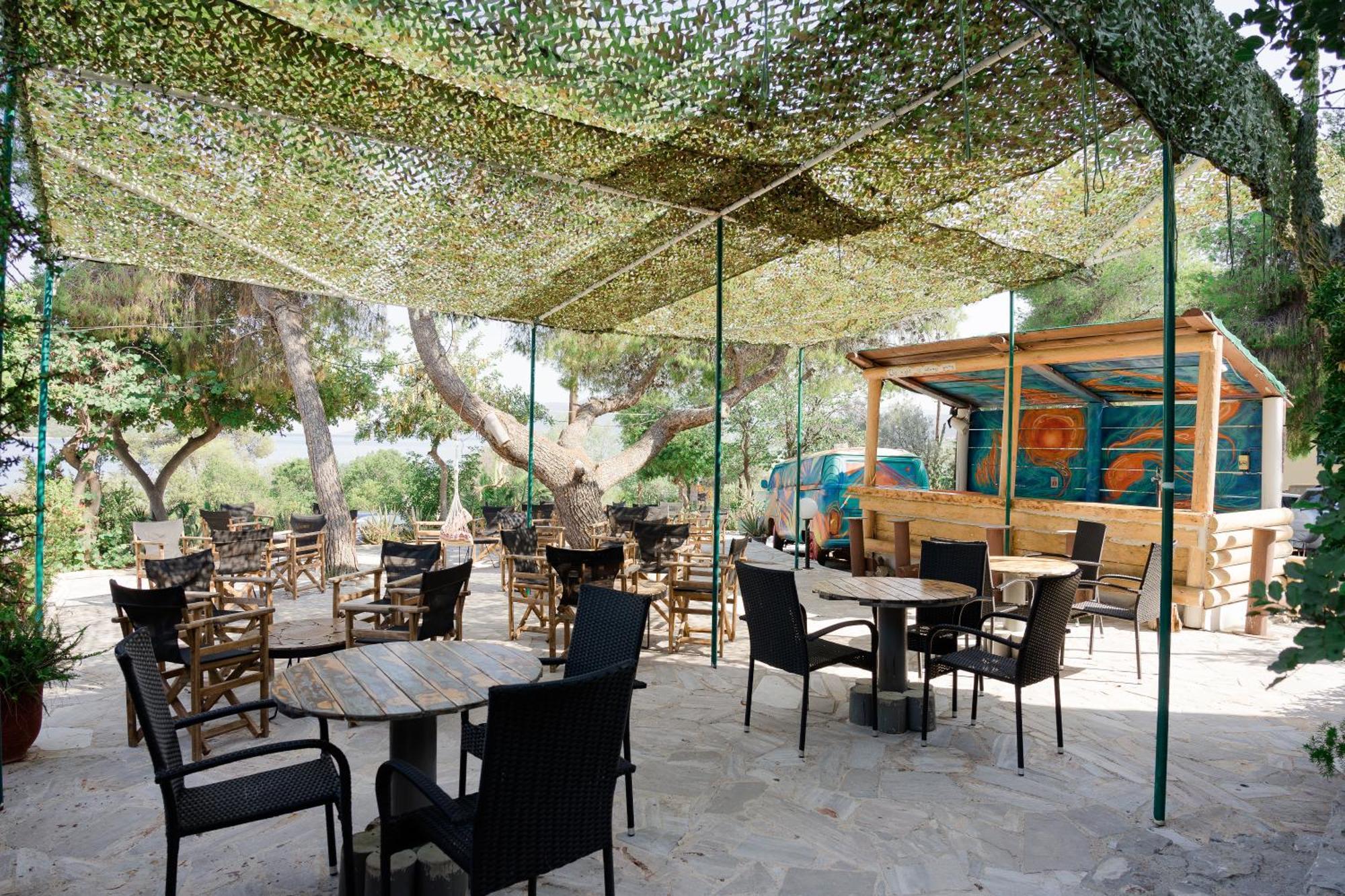 Hotel Korfos - Ξενοδοχείο Κόρφος Renovated Bagian luar foto